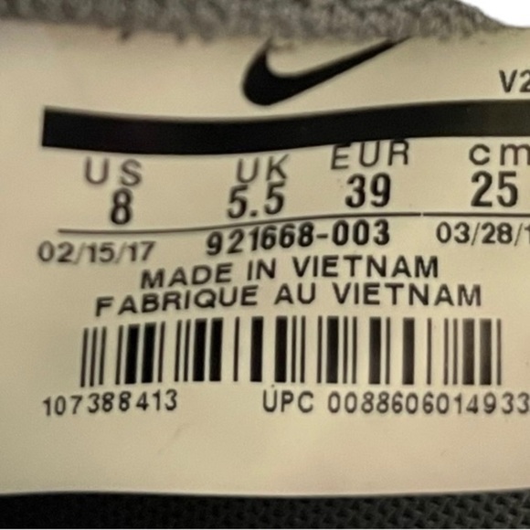 Nike Women’s Tanjun Racer Athletic Shoe - Picture 8 of 8